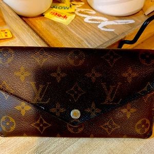 Serial number is CA3176